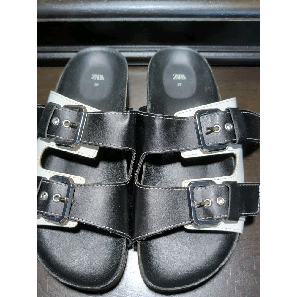 T3 Zara Double Buckle Sandals Black & White Size 39/8 Womens
